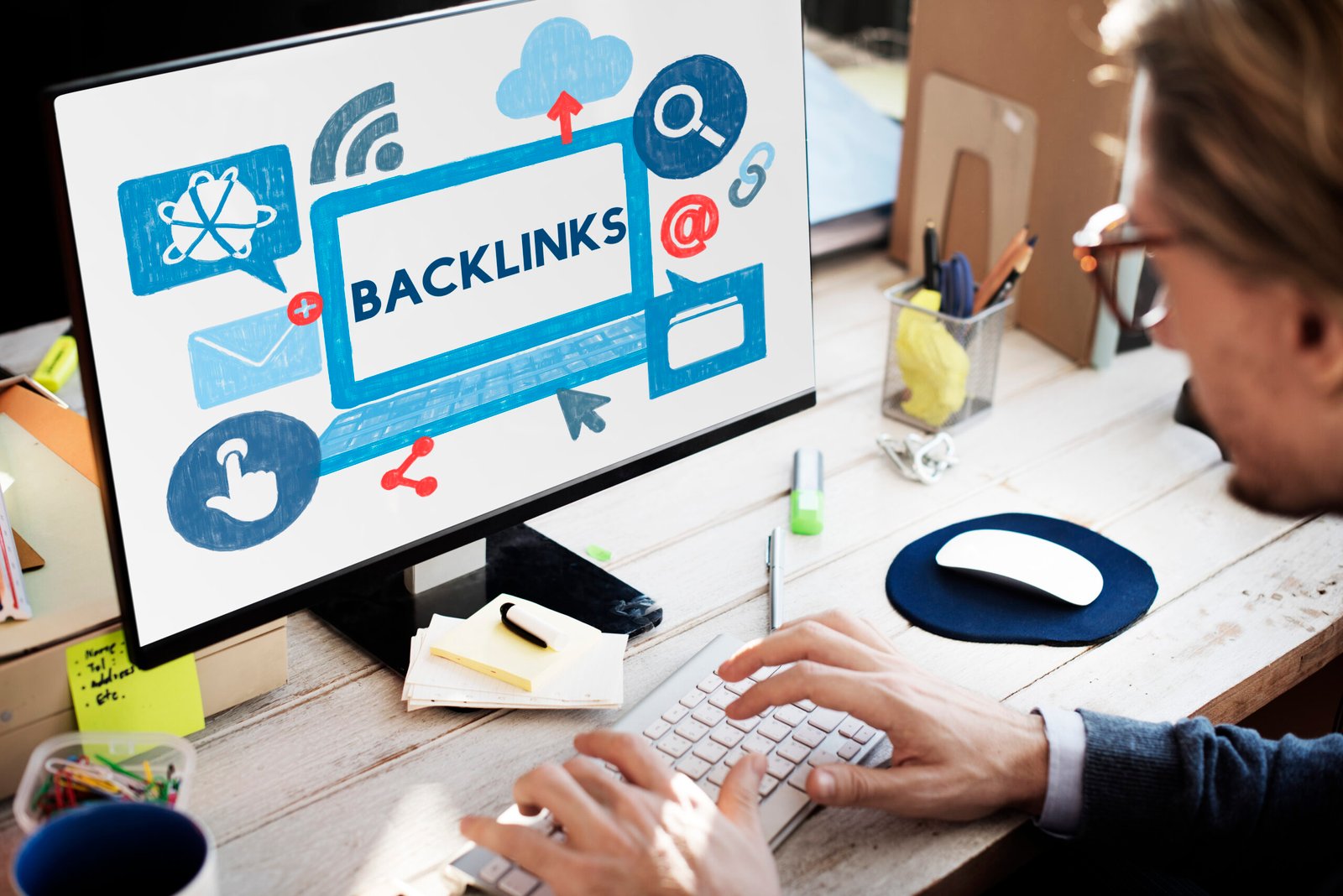 Backlinks sur Sites Thématiques : Création de Liens Retours de Qualité